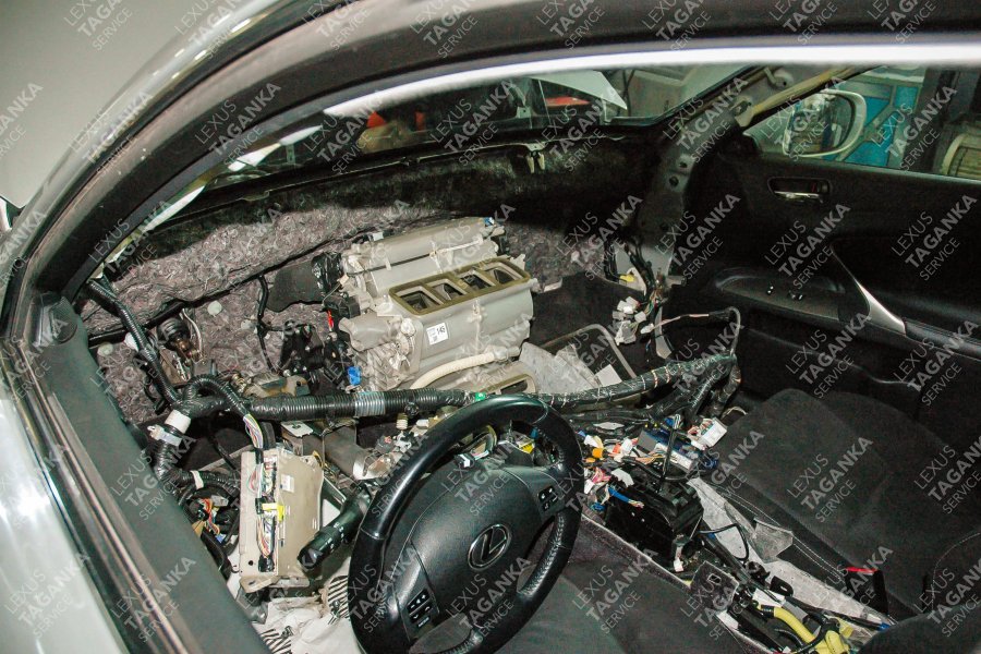 Замена радиатора салона на Lexus IS 250 - фото 10